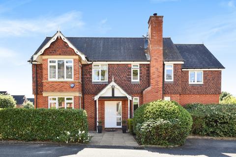 2 Downsview Gardens, Dorking, RH4 2DX