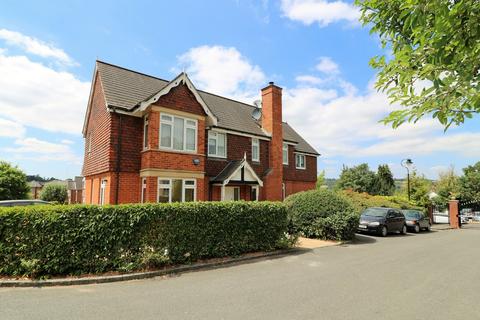 2 Downsview Gardens, Dorking, RH4 2DX