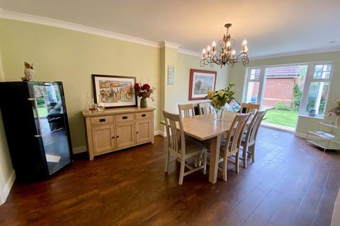 10 Greenhill, Staplehurst, Tonbridge, TN12 0SU