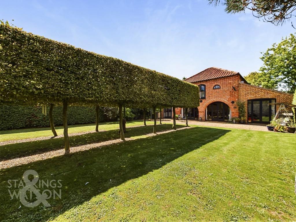 Church Street, Brisley, Dereham 2 bed barn conversion £500,000