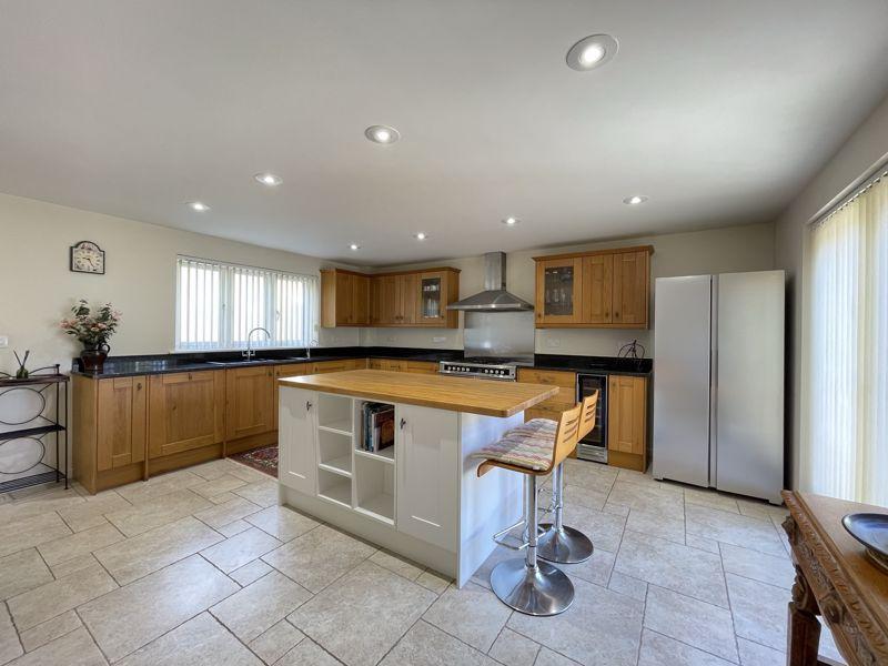 Kitchen / Breakfast