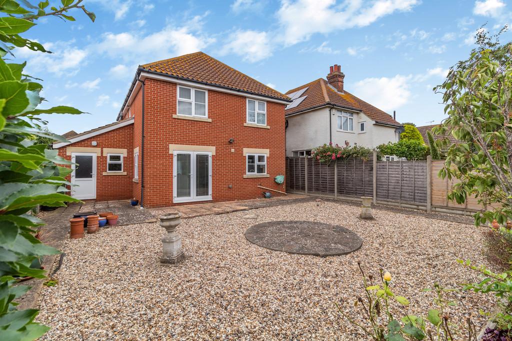 Felixstowe, Suffolk 4 bed detached house for sale £500,000