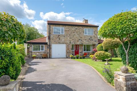 4 bedroom detached house for sale, Meadow Close, Bardsey, LS17