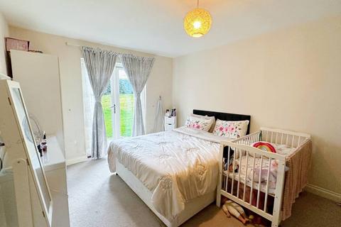 1 bedroom ground floor flat for sale, Cottage Close, Harrow HA2