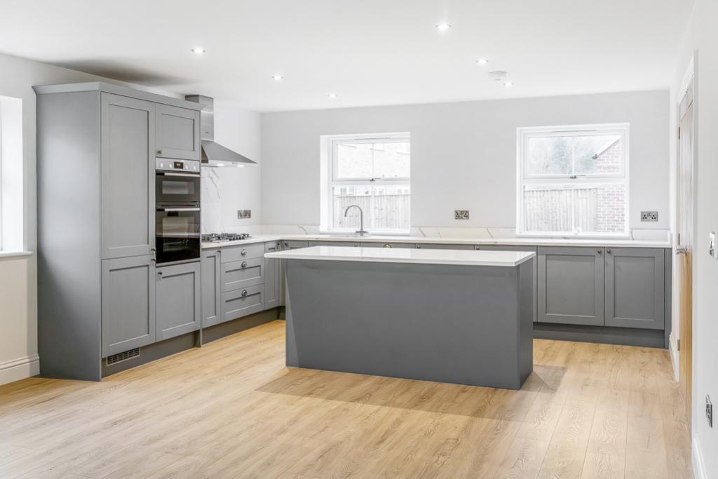 Plot 13, The Parklands (Sudbrooke)-10