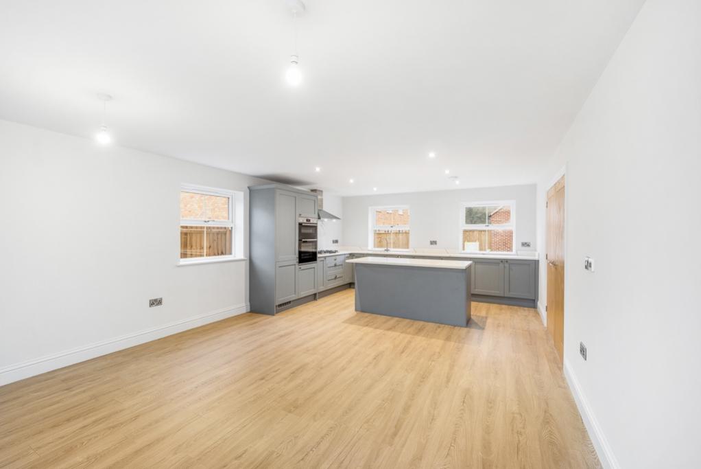 Plot 13, The Parklands (Sudbrooke)-9