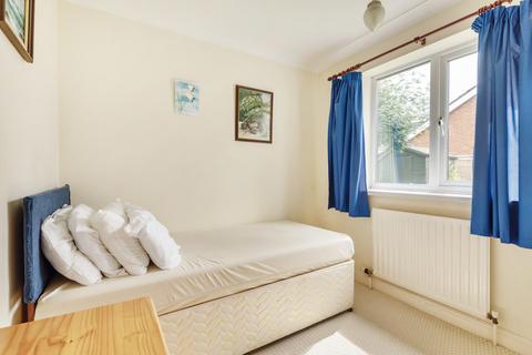 62 Meadowbank, Great Coates, Grimsby, DN37 9PL