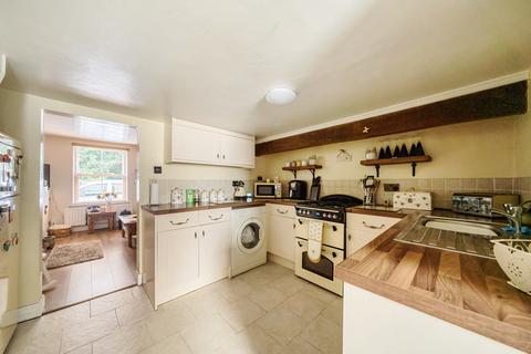 25 High Street, Laceby, Grimsby, DN37 7AA