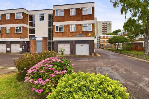 1 bedroom apartment for sale, Columbia Close, Gloucester, Gloucestershire, GL1