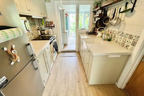 121 Radnor Avenue, Welling, DA16 2DA