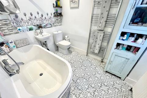 121 Radnor Avenue, Welling, DA16 2DA