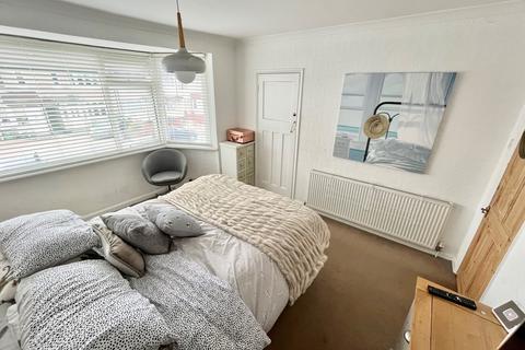 121 Radnor Avenue, Welling, DA16 2DA