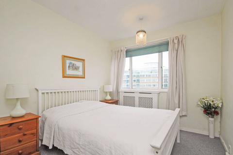 2 bedroom flat for sale, Churchill Gardens, Westminster, London, SW1V
