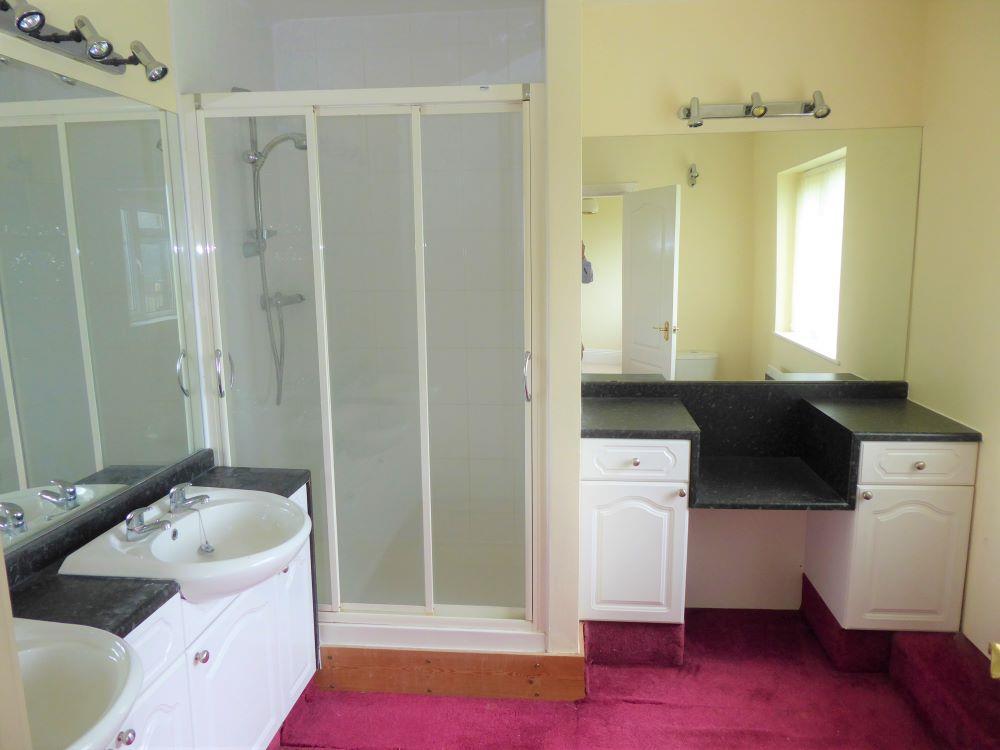 Orchard house   en suite shower room to bed 2.jpg