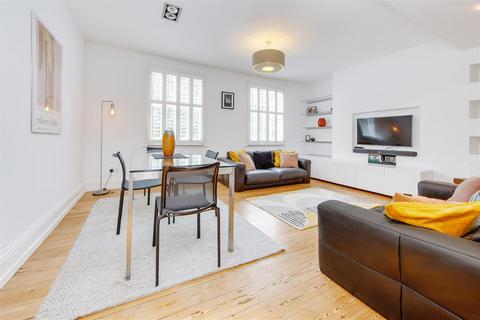 Flat 3, 48 Mansfield Road, London, NW3 2HT