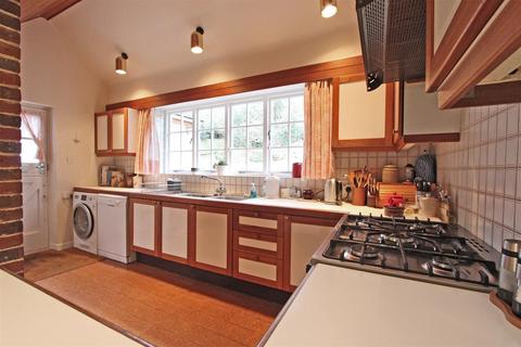 Copper Birch Forest Drive, Kingswood, Tadworth, KT20 6LU