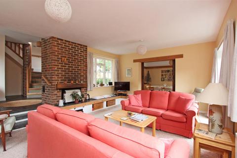 Copper Birch Forest Drive, Kingswood, Tadworth, KT20 6LU
