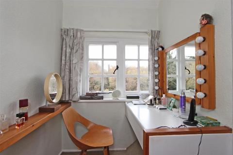 Copper Birch Forest Drive, Kingswood, Tadworth, KT20 6LU