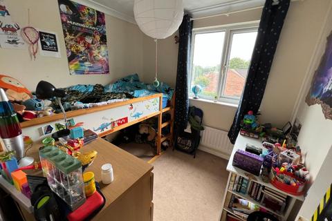 48 Castlefield Close, Eastleaze, Swindon, SN5 7EG