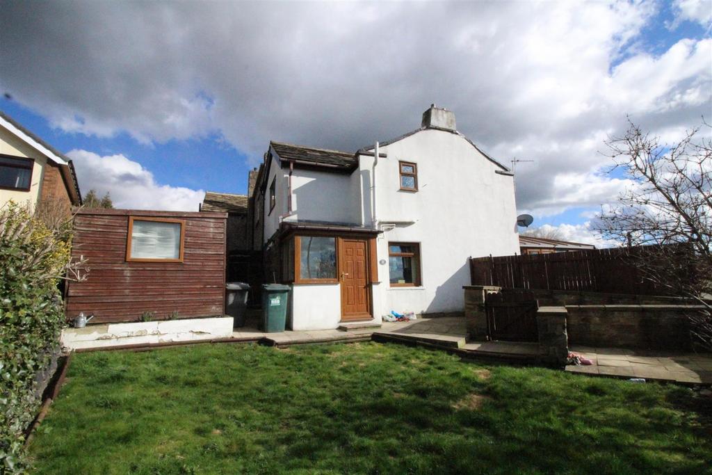 Upper Batley Lane, Batley 2 bed semidetached house £143,000