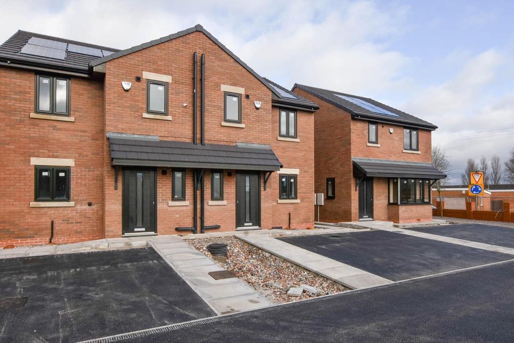 Orrell Hall Close, Orrell, Wigan, WN5... 3 bed semidetached house for