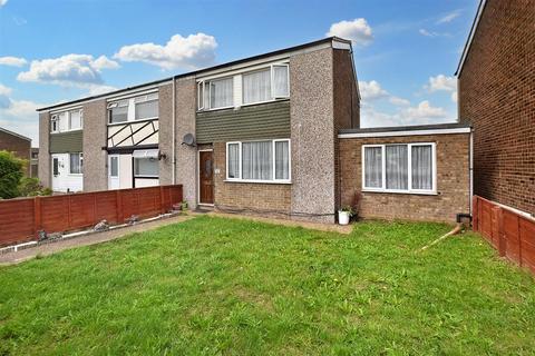 3 bedroom terraced house for sale, Second Avenue, Canvey Island SS8