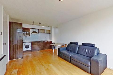 1 bedroom flat to rent, Claudia Place, London
