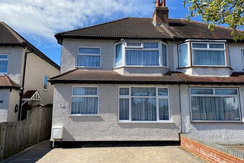 3 Leechcroft Road, Wallington, SM6 7JF