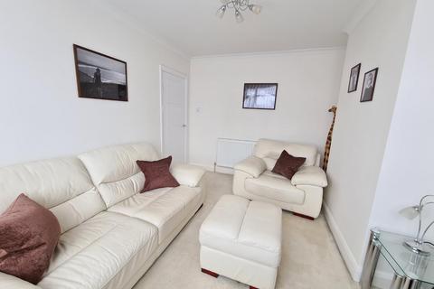 3 Leechcroft Road, Wallington, SM6 7JF