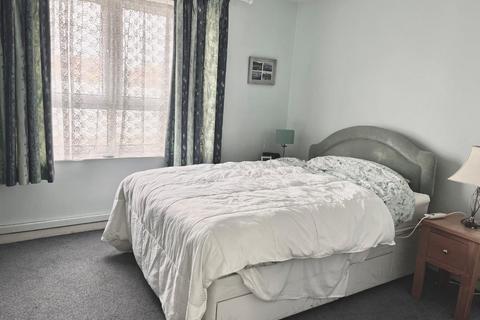 1 Roman Close, Tadcaster, LS24 8HU