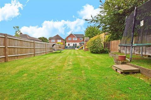 4 bedroom detached house for sale, Berengrave Lane, Rainham