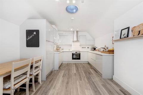 3a High Street, Sunninghill, Ascot, SL5 9NQ