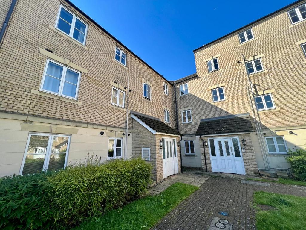 Baines Way, Grange Park, Northampton NN4 2 bed apartment for sale £