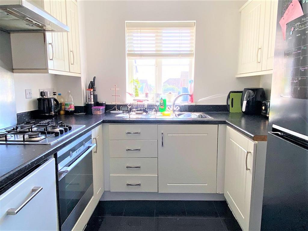 The Chimes, Hoo, Rochester 2 bed coach house £250,000