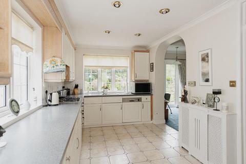 56 Higher Drive, Banstead, SM7 1PQ