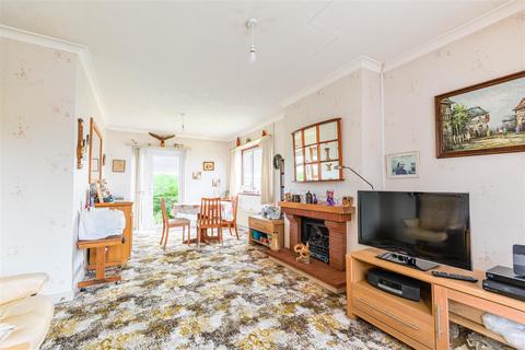 2 bedroom bungalow for sale - Fayre Meadow, Robertsbridge