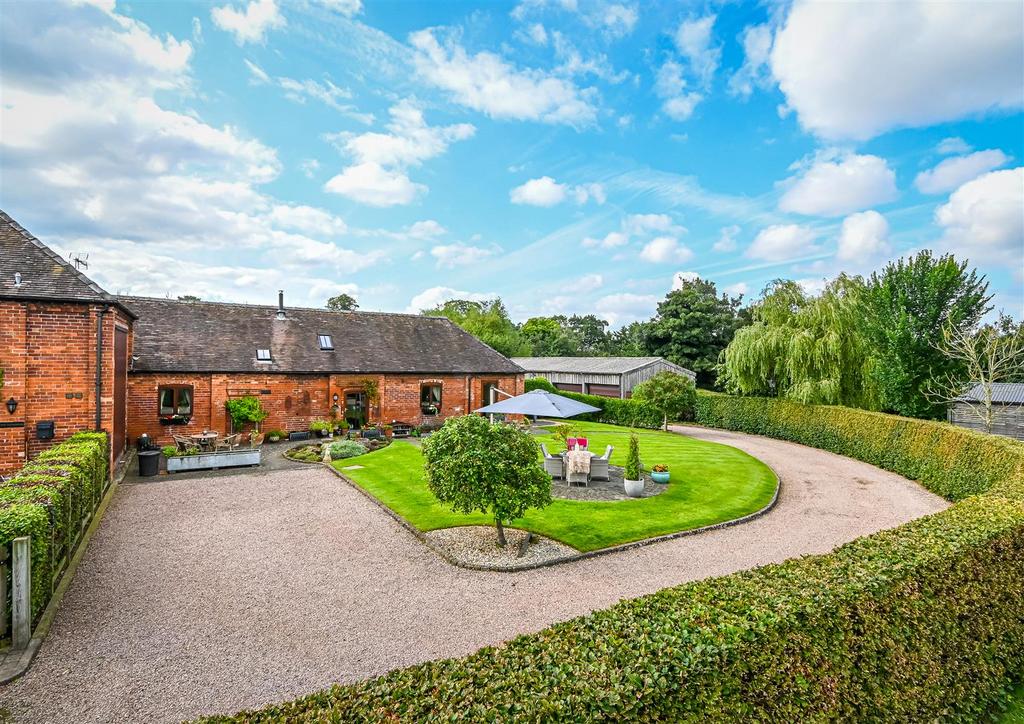 The Stables, Chesterton, Bridgnorth 3 bed barn conversion £650,000