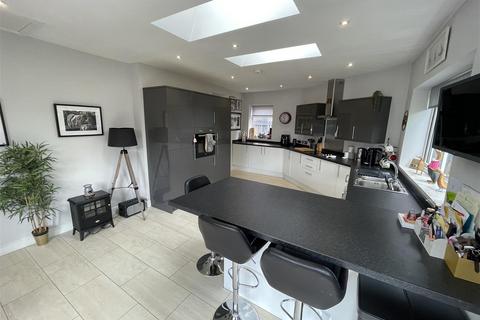 29 Manor Road, Darlington, DL3 8ET