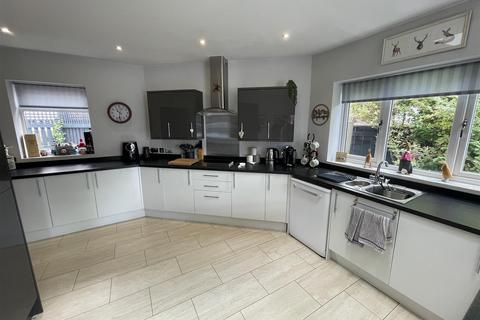 29 Manor Road, Darlington, DL3 8ET