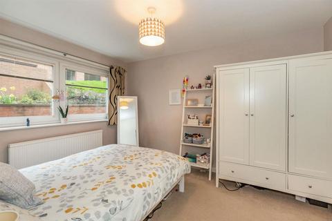 2 bedroom flat for sale, Coppice Beck Court, Harrogate, HG1 2LB
