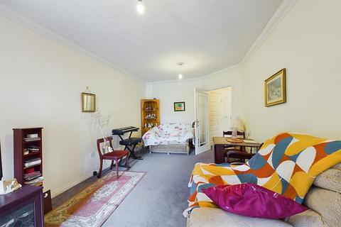 1 bedroom retirement property for sale, Chadwick Lodge, Devonshire Road, SO15