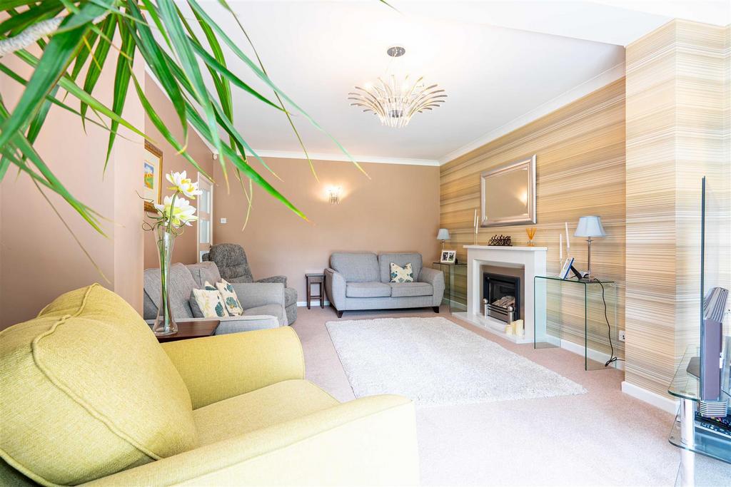 Little Sutton Lane, Four Oaks, Sutton Coldfield 5 bed detached house