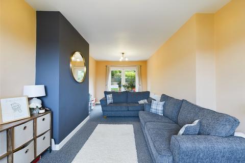 69 Grasmere Road, Bradford, BD2 4HX