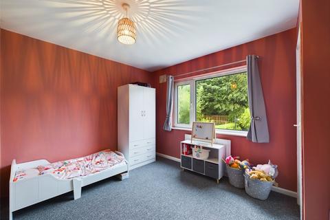 69 Grasmere Road, Bradford, BD2 4HX
