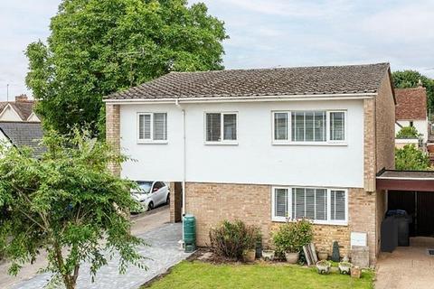 4 bedroom detached house for sale, Porters Close, Buntingford