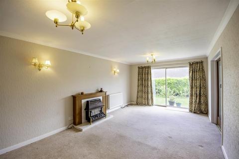 9 Croft Road, Great Longstone, Bakewell, DE45 1PA