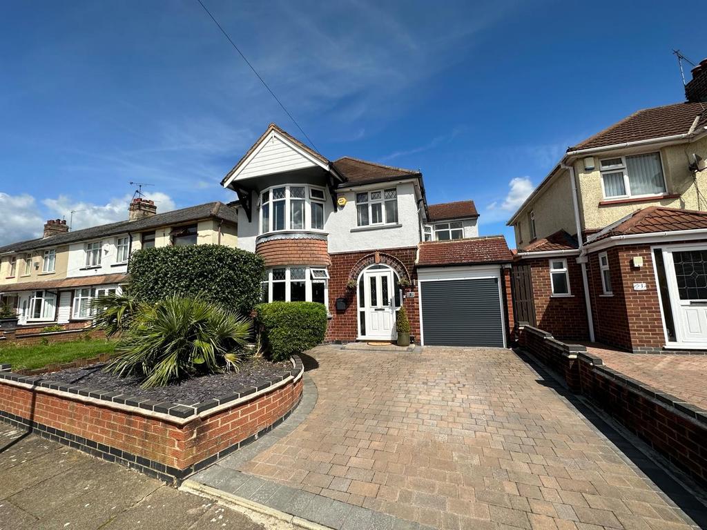 Savernake Road, Leicester 3 bed detached house for sale £340,000