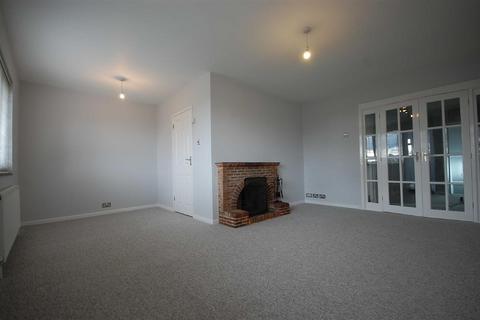 2 bedroom apartment for sale - Pield Heath Road, Uxbridge UB8