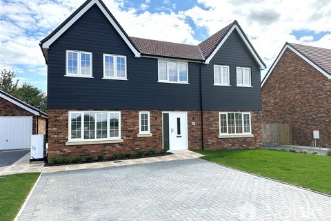 5 bedroom detached house for sale - Mead Field Drive, Great Hallingbury