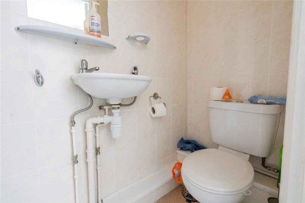 Rm3 En-Suite W.C.